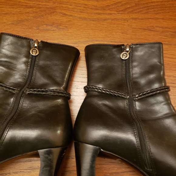 Etienne Aigner Leather Boots! - Picture 8 of 10